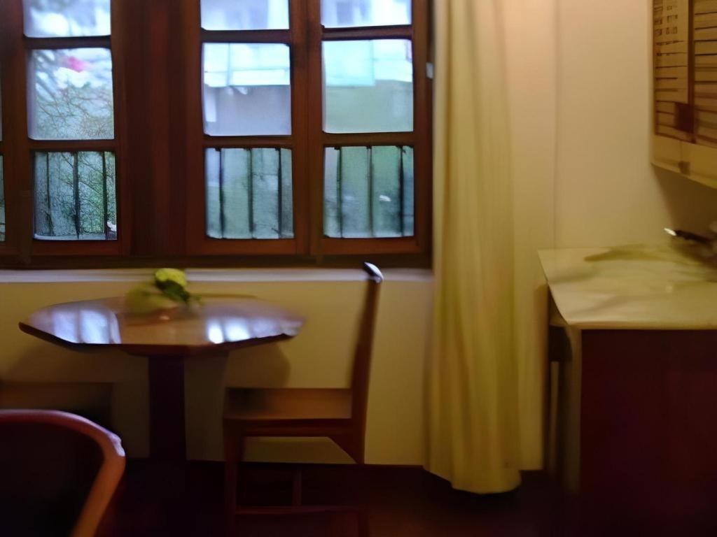 Hotel Vajra Катманду Экстерьер фото